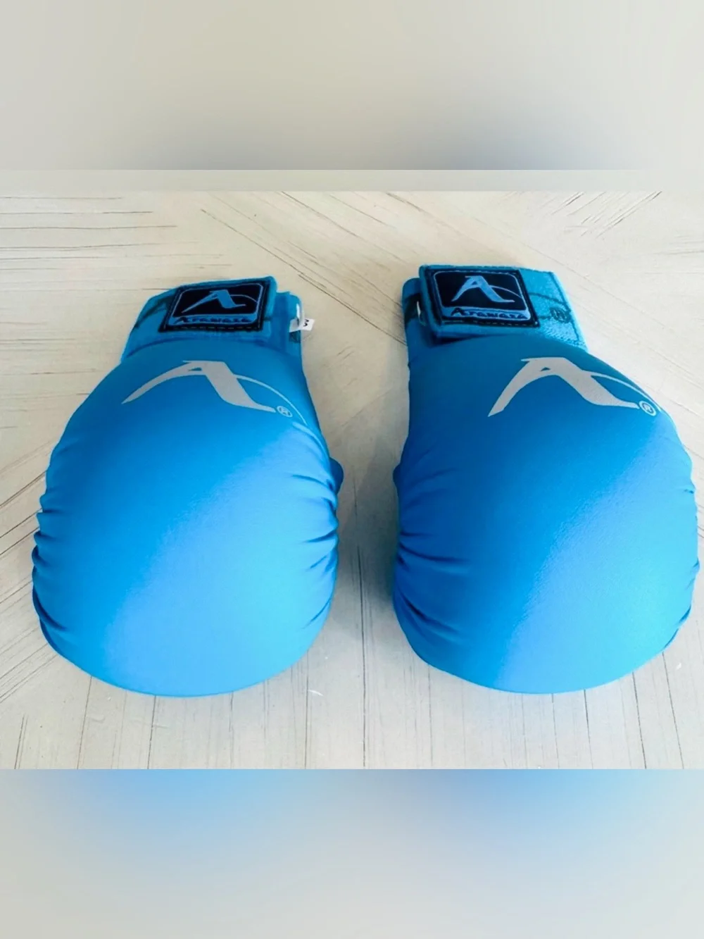 ARAWAZA Youth Fist Gear Gloves Size XS Blue Karate Taekwondo Martial Arts